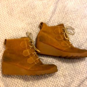 Sorel leather boots